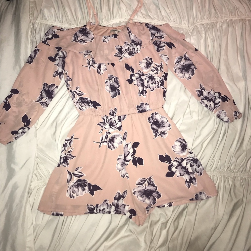 Romper - Picture 2 of 3